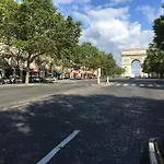 Studio Quartier Champs-Elysees