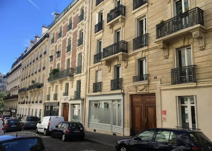 Studio Quartier Champs-Elysees